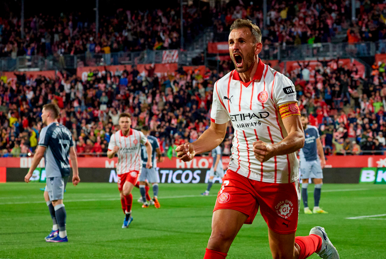 Cristhian Stuani celebra un gol que puede ser clave para la permanencia - Foto: LALIGA